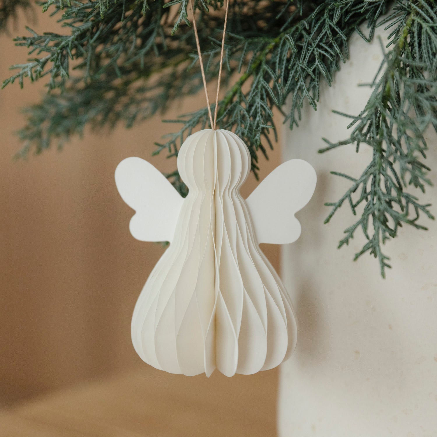 Papieranhänger Engel - weiß