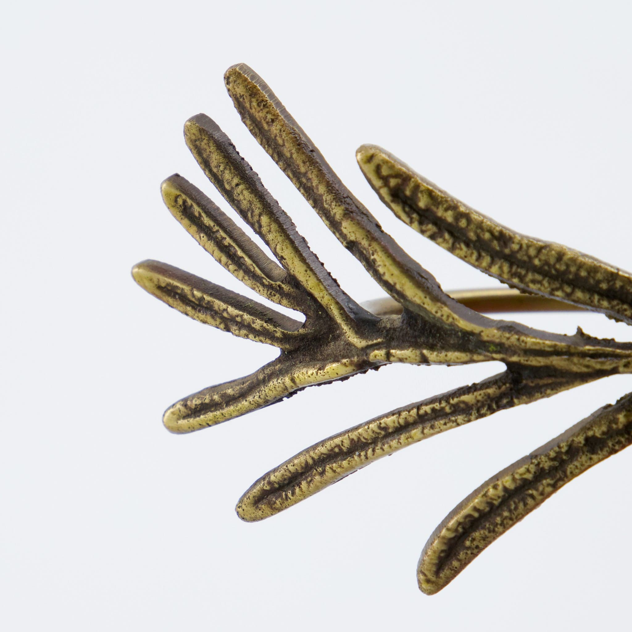 Serviettenringe Mistel aus antikem Messing