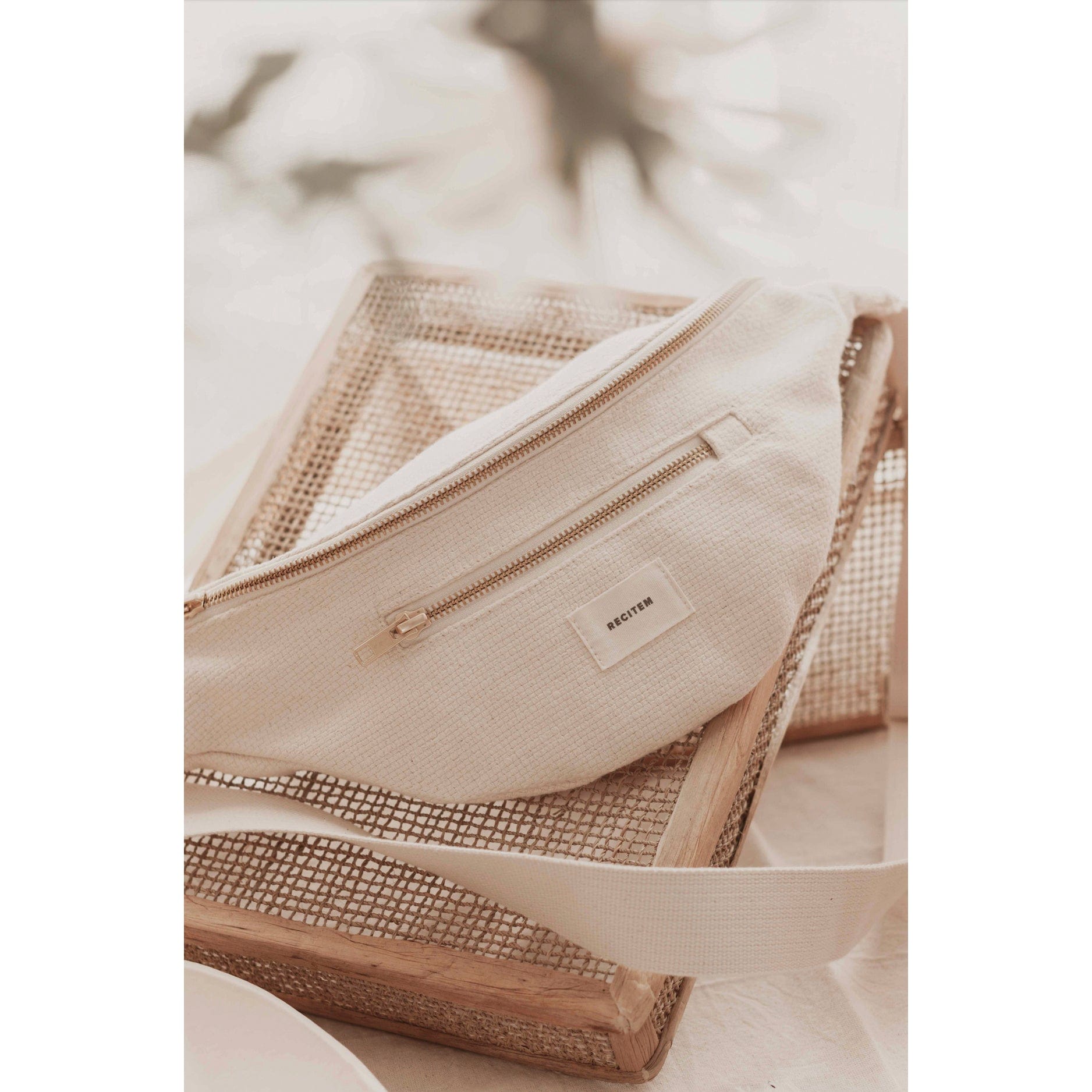 Sophie Bauchtasche - cremeweiß