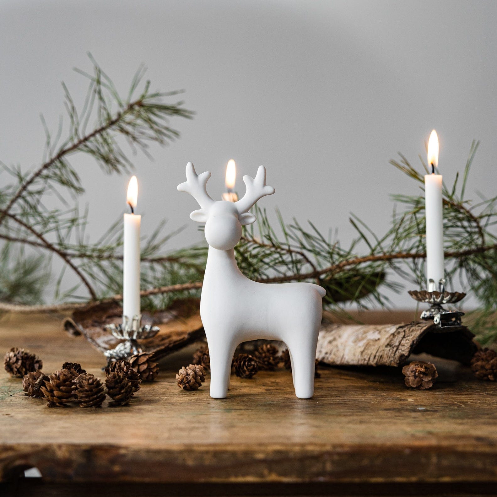 Weihnachtsfigur Rentier Sten stehend- weiß
