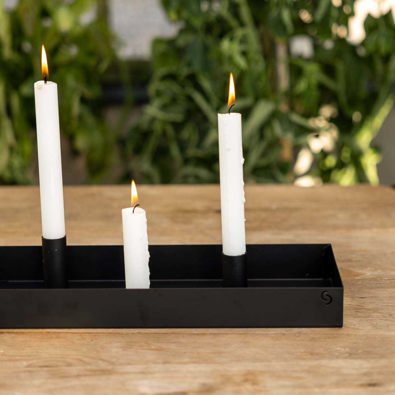 Tablett Sund eckig mit magnetischen Kerzenhaltern - schwarz