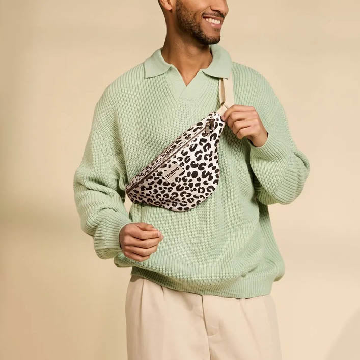 Bauchtasche mit Leo-Muster von Hindbag