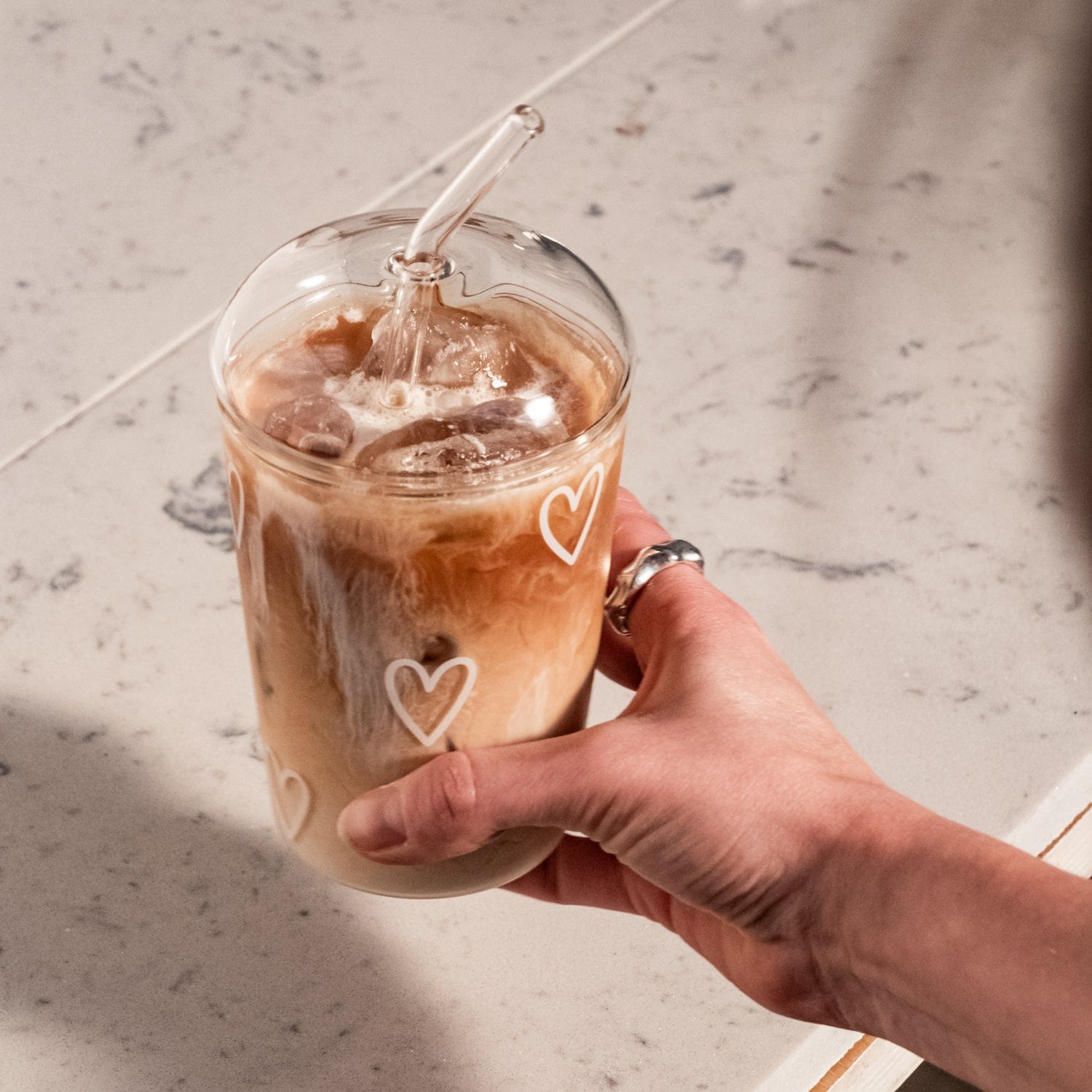 Trinkglas Herzen - weiß