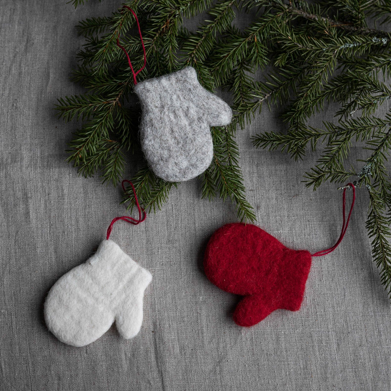 handschuh weihnachtsbaum anleitung Filzanhänger Handschuh Ullsta