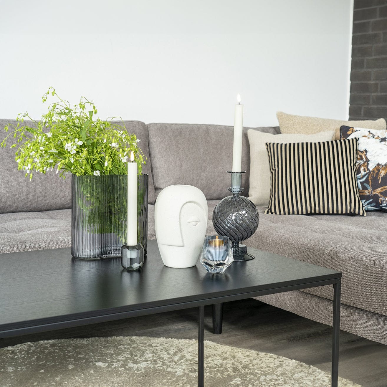 Vase Face - cremeweiß