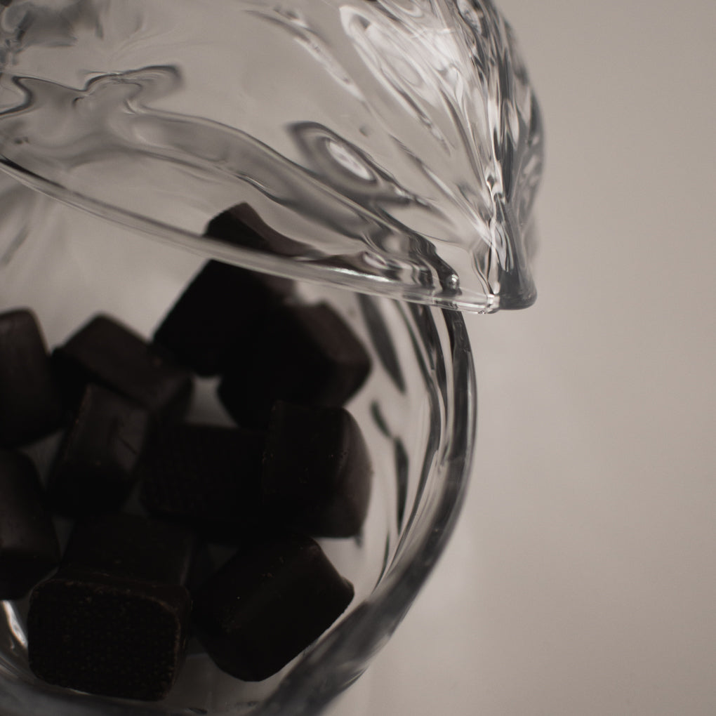 Walnuss Schale mit Deckel - Glas