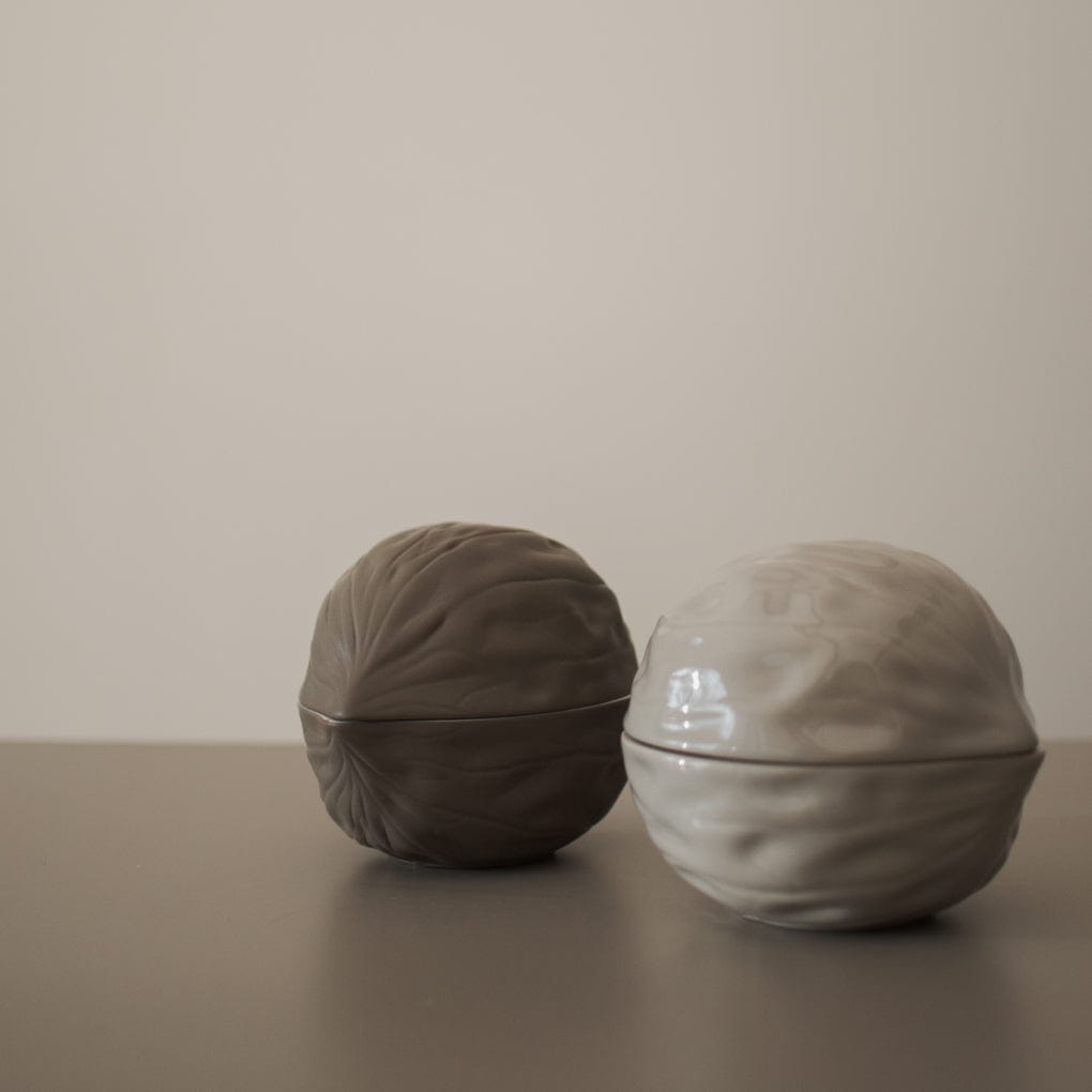 Walnuss Schale mit Deckel - shiny mole