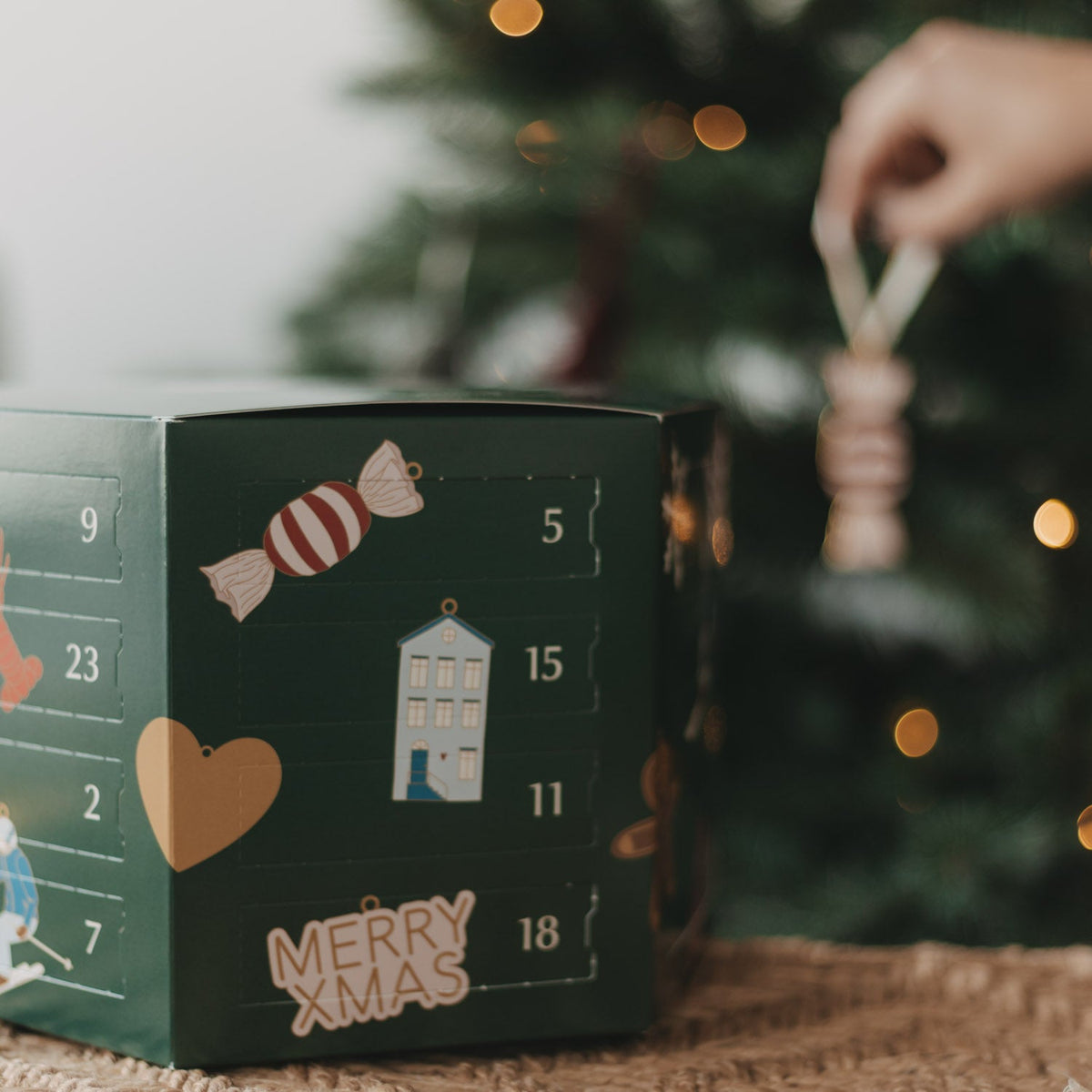 Eulenschnitt Adventskalender Baumanhänger