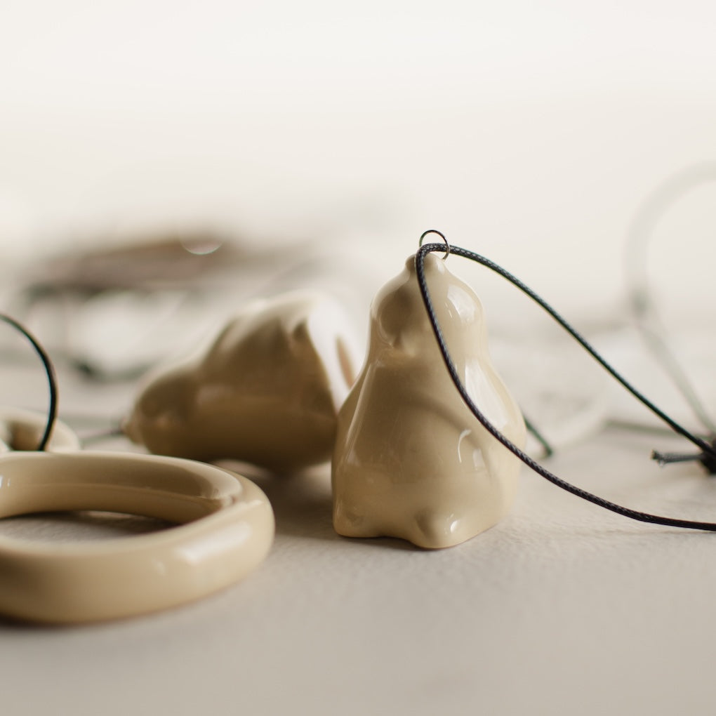 Dekoanhänger Chubby Chicken - shiny yellow