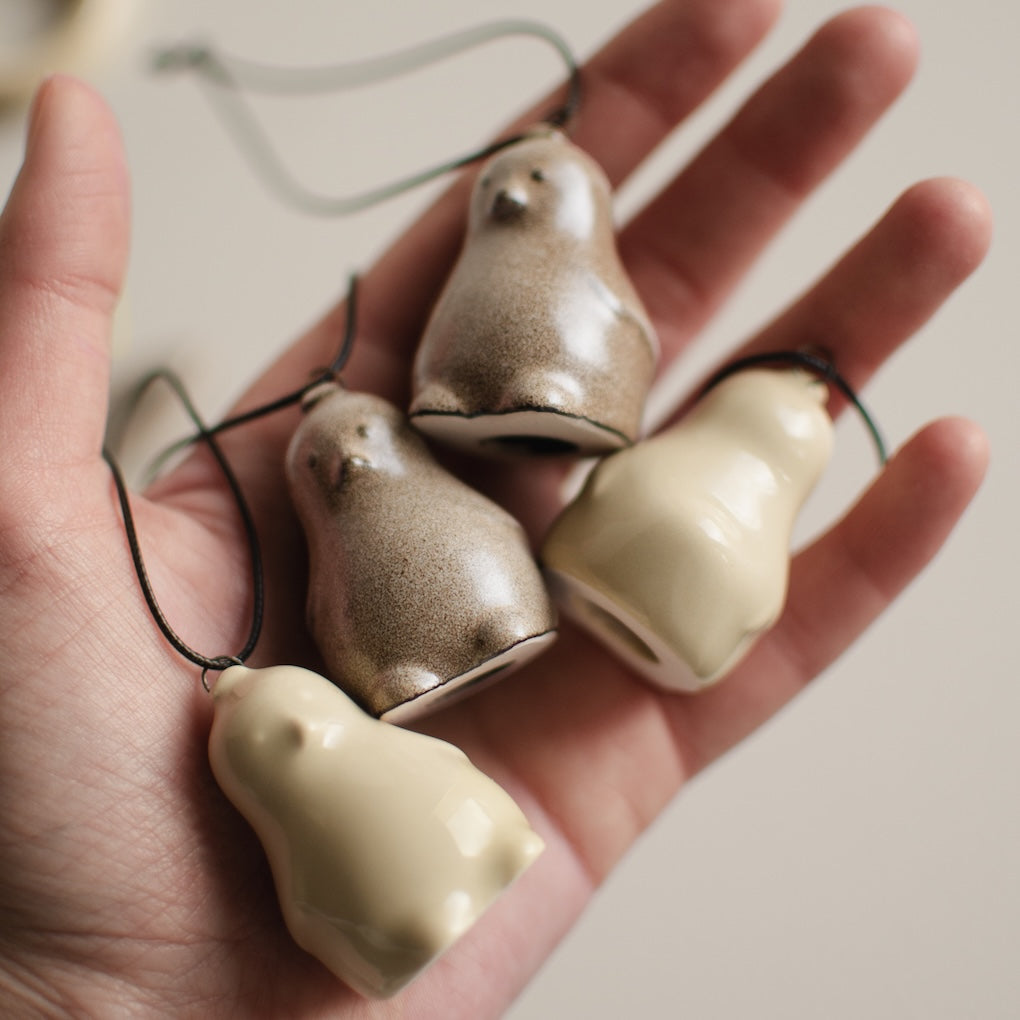 Dekoanhänger Chubby Chicken - shiny yellow