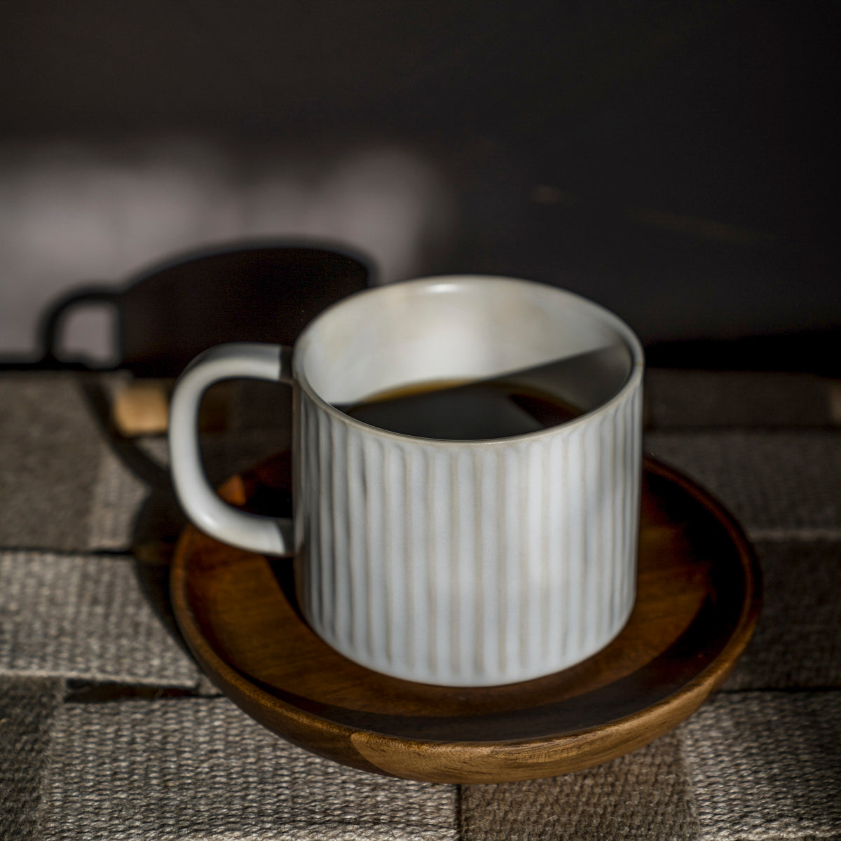 Tasse Riffled - cremeweiß