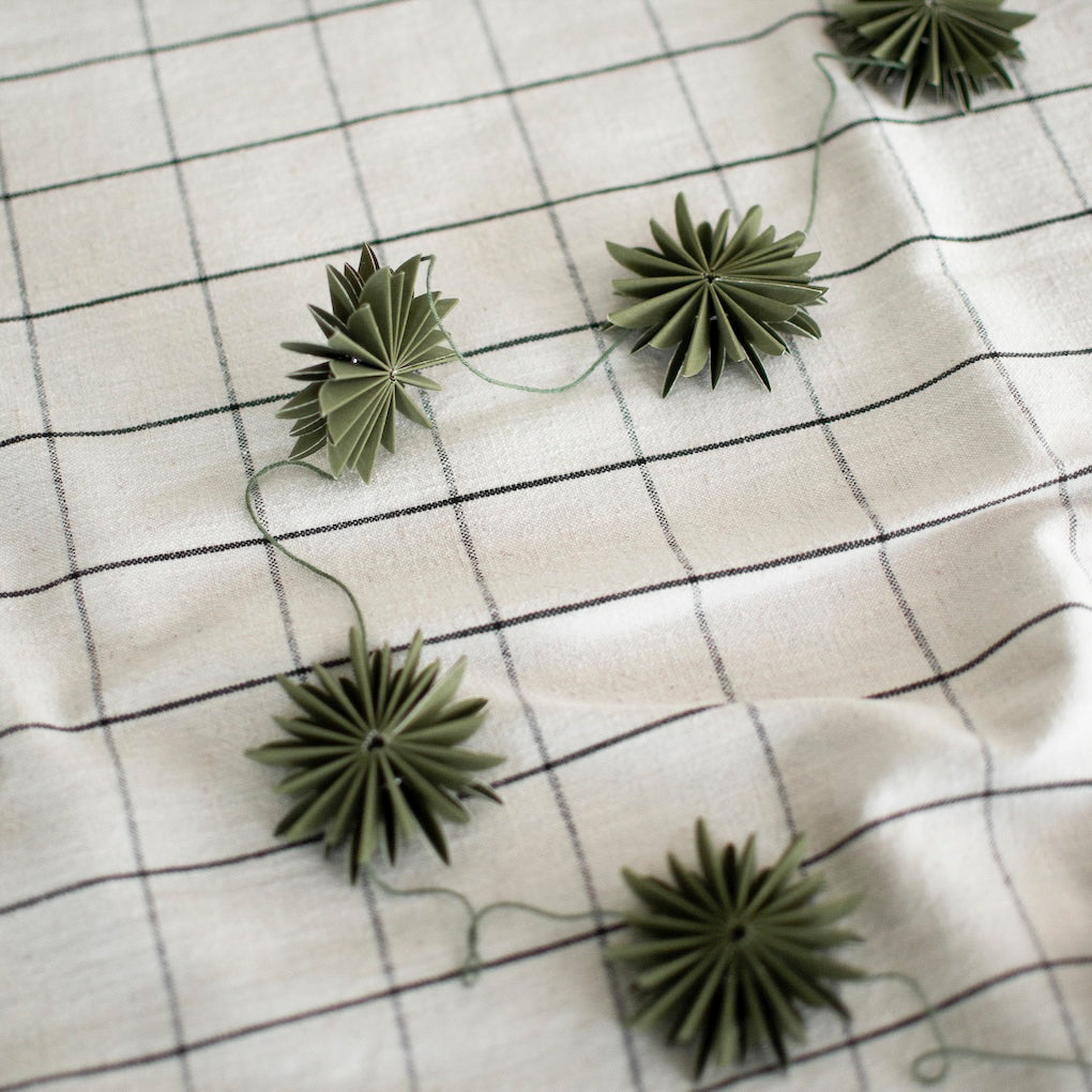 Papiergirlande Flake Schneeflocken - grün