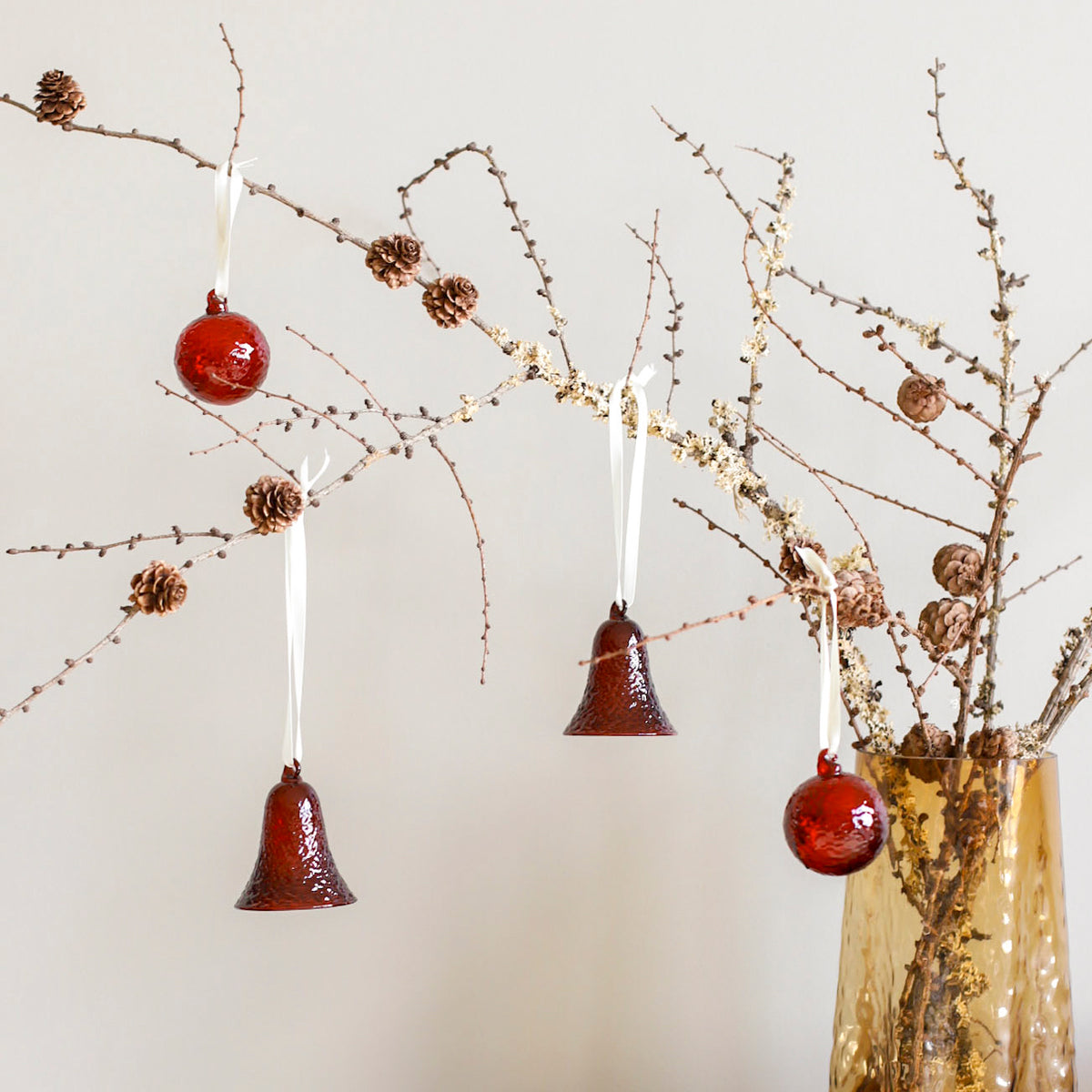 Gry Bell - rot