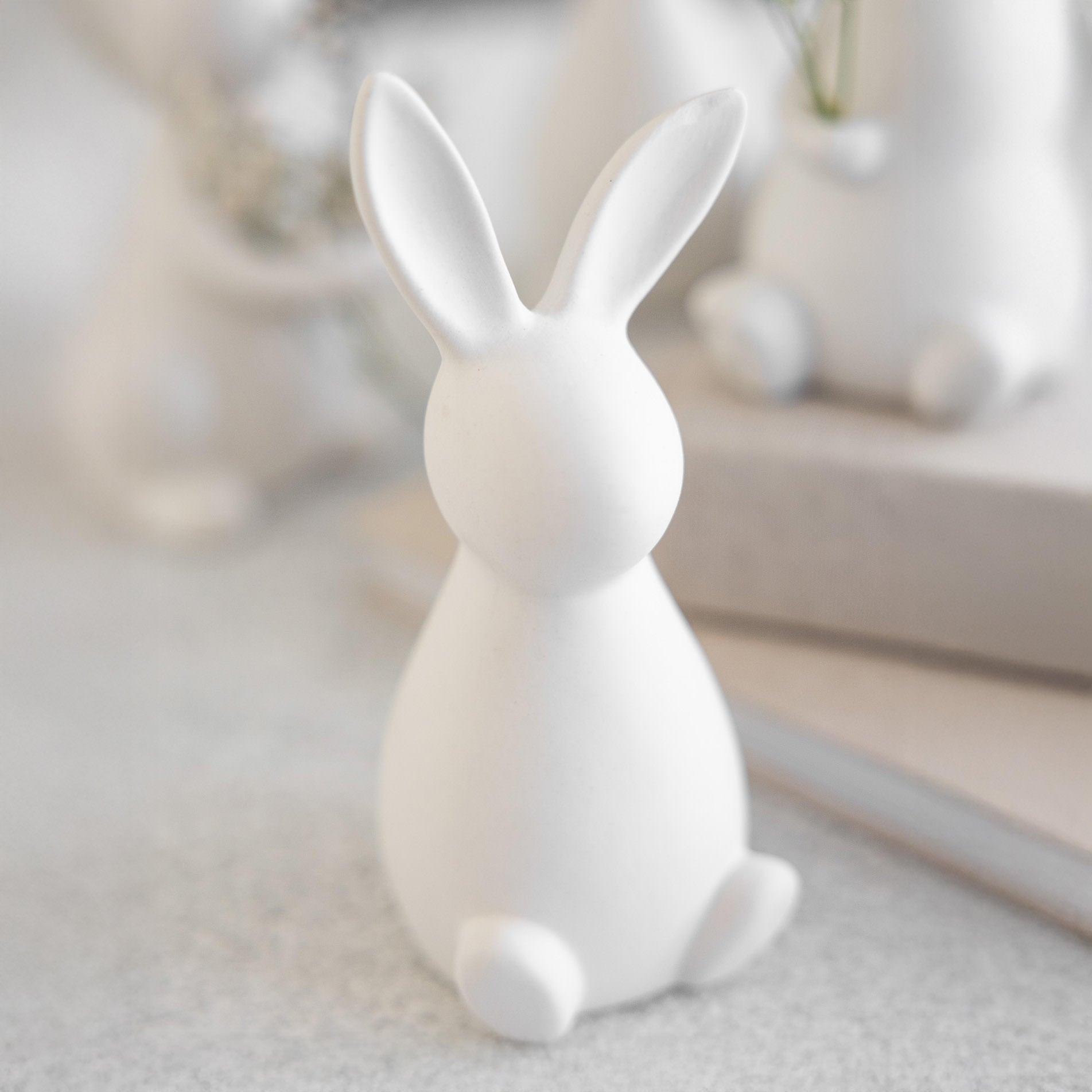 Osterdekoration Hase Hector - weiß