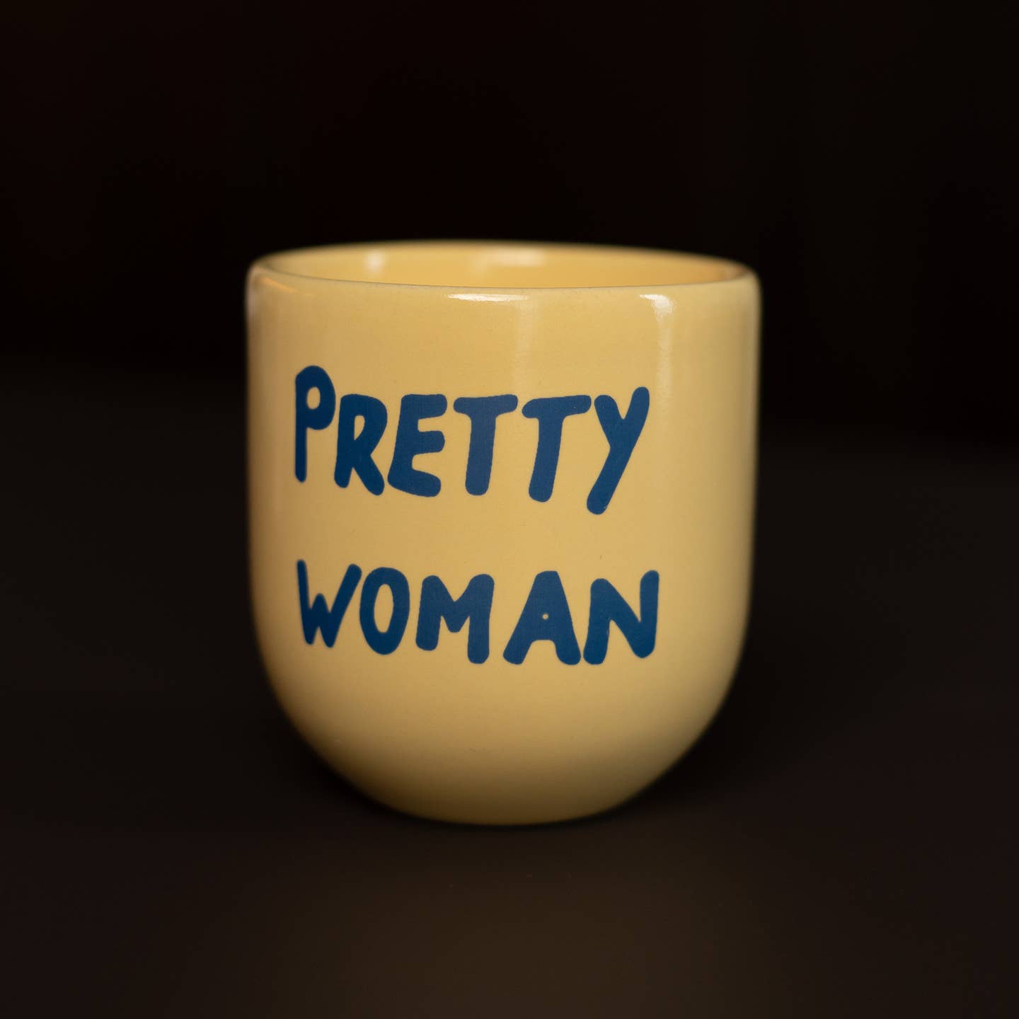 Becher pretty woman - gelb