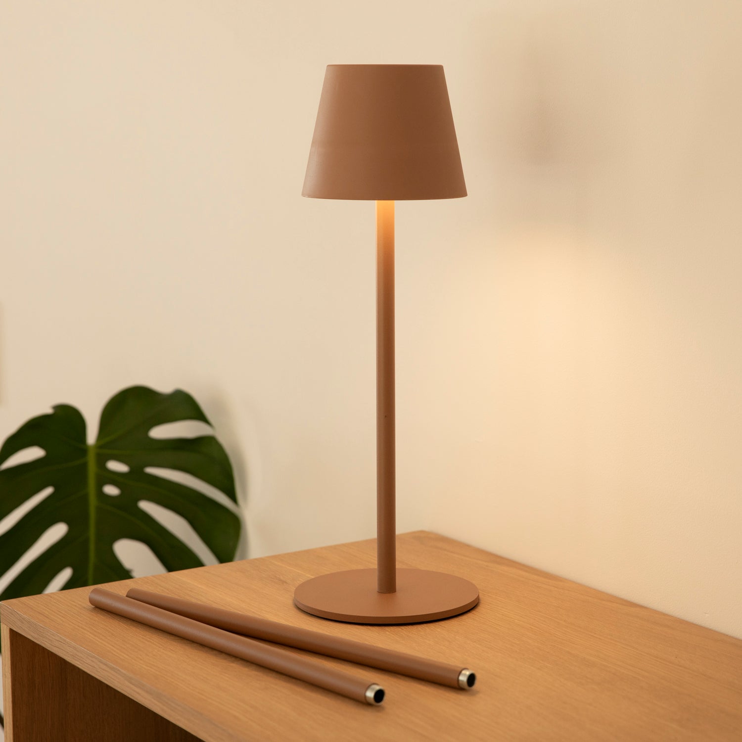 LED Stehlampe höhenverstellbar - terra