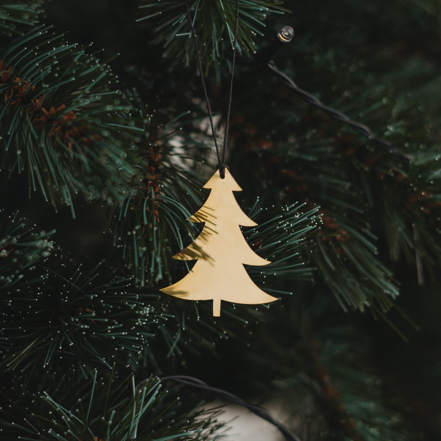 Metallanhänger Tanne - gold