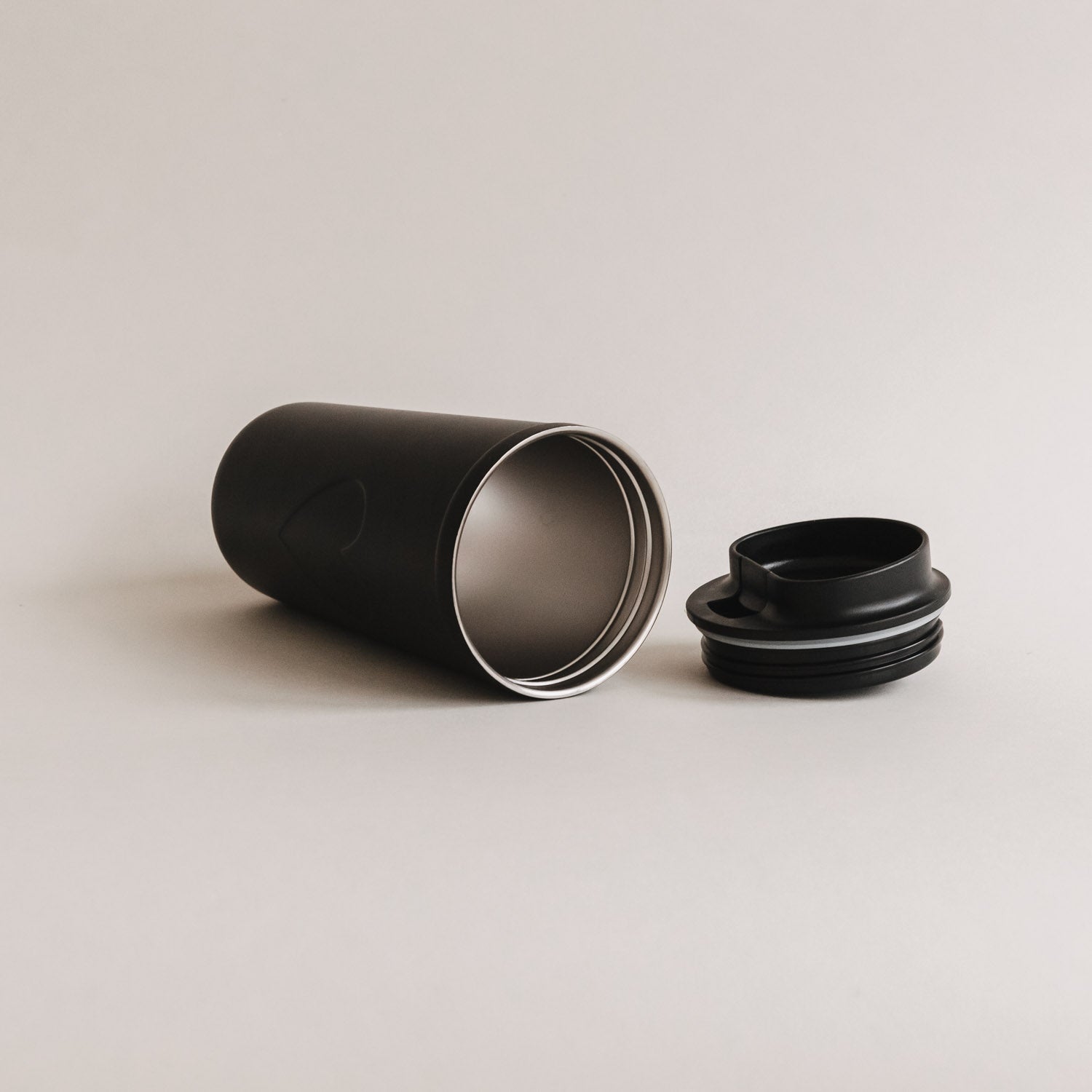 To go Becher Herz - schwarz