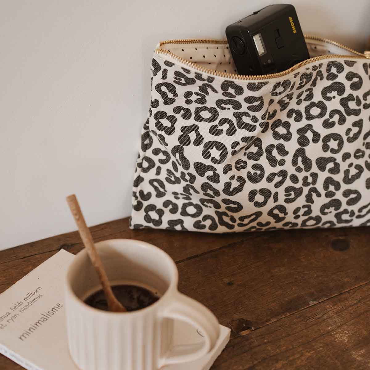 Pouch - Leo