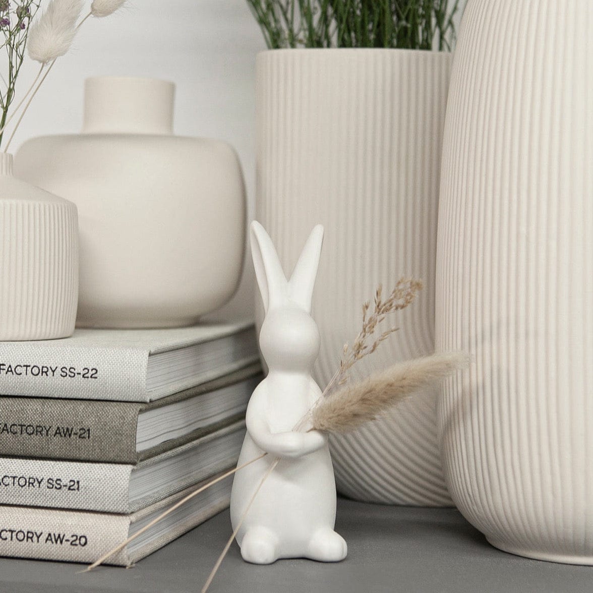 Hase Ida weiß Storefactory Skandi