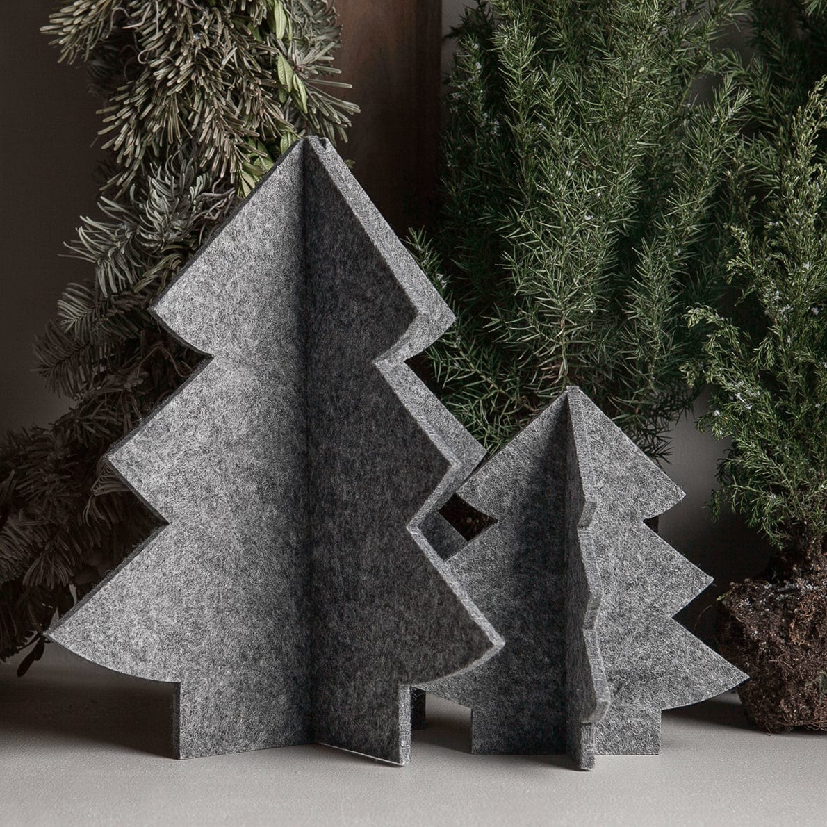 Weihnachtsbaum aus Filz Granfors - grau