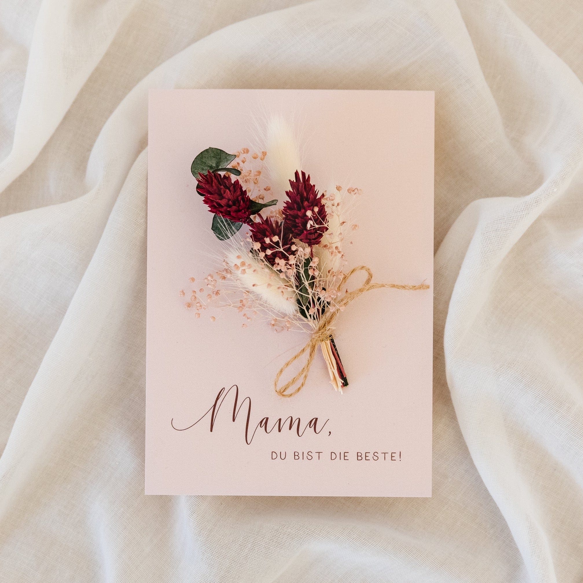 Muttertagskarte mit Trockenblumen - rosé