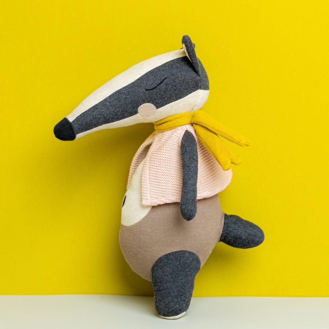 Kuscheltier Dachs aus Strickstoff