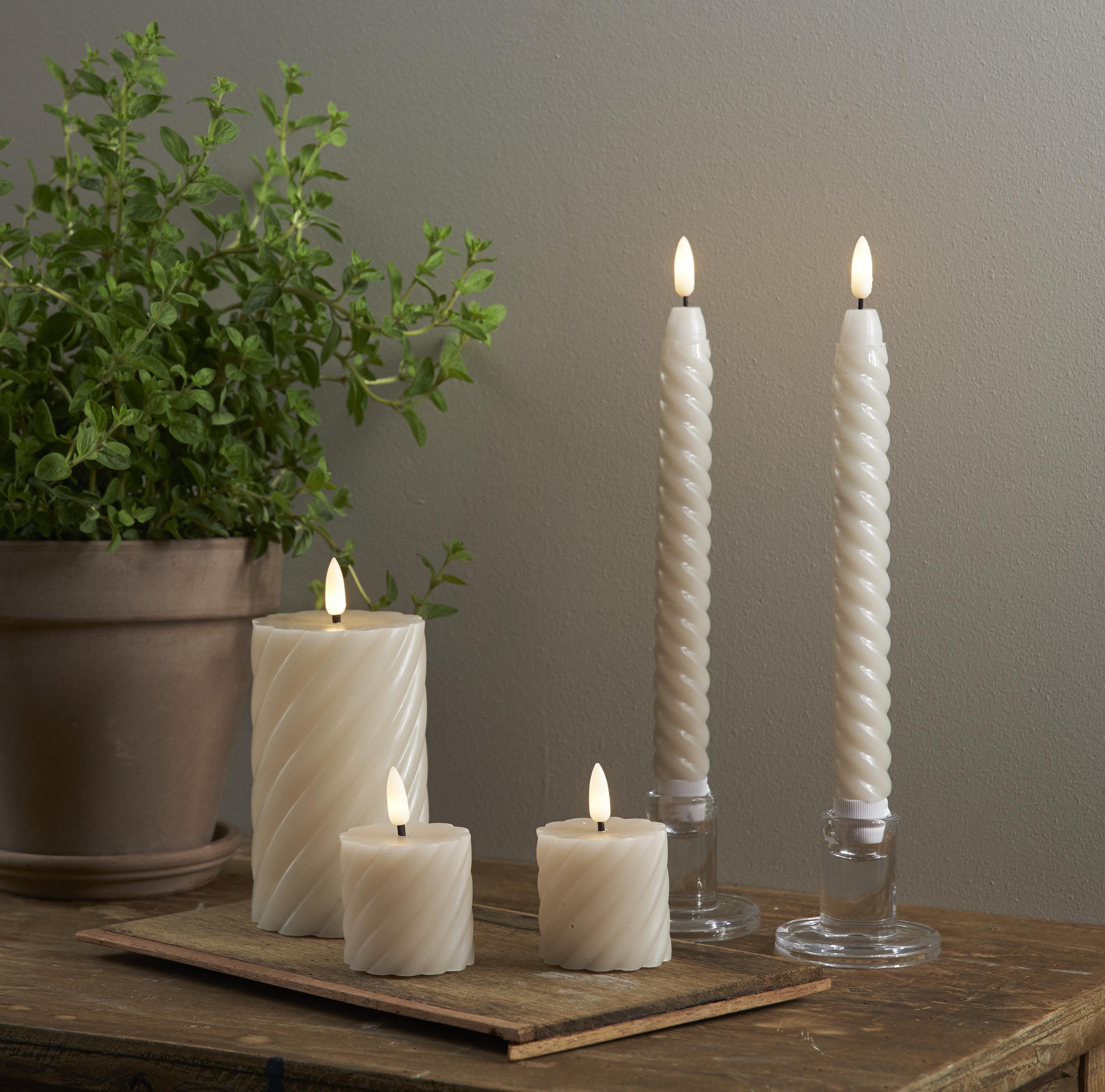 LED Kerze Stumpenkerze gedreht in beige von mkono