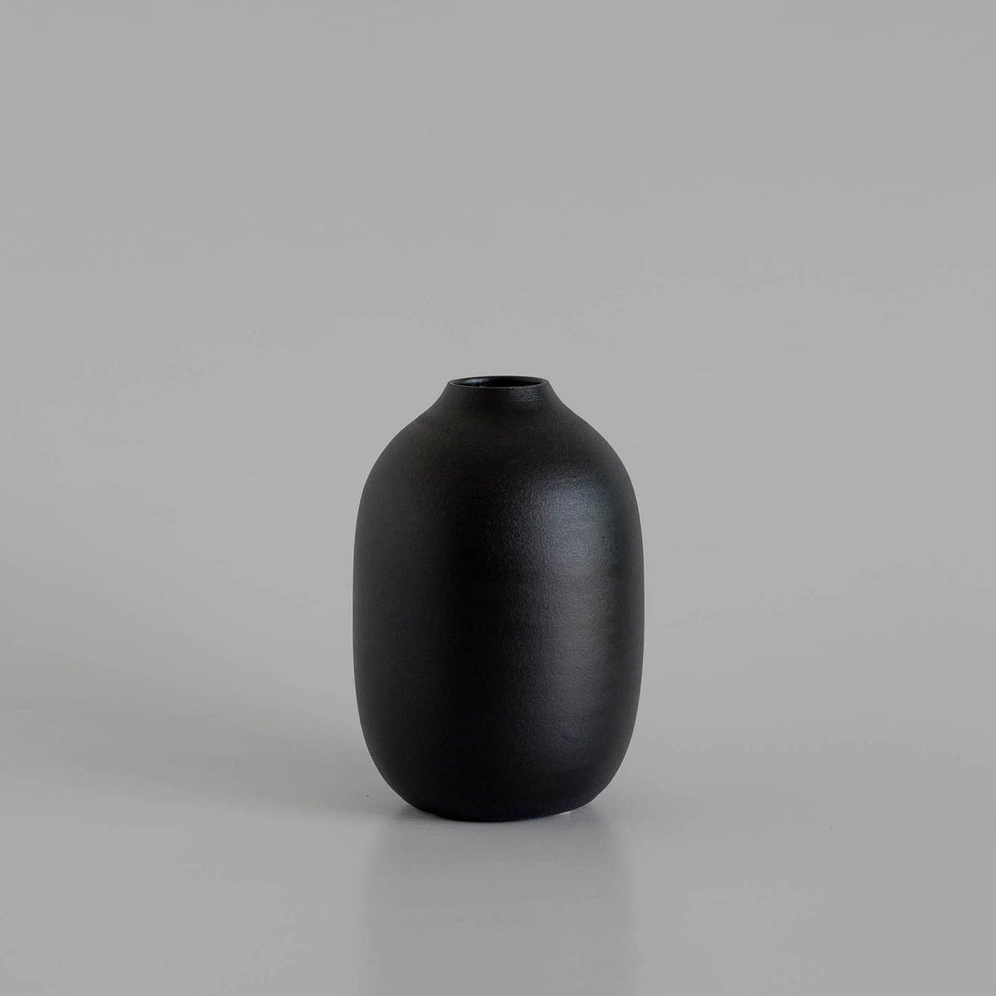 Vase Island 04 schwarz