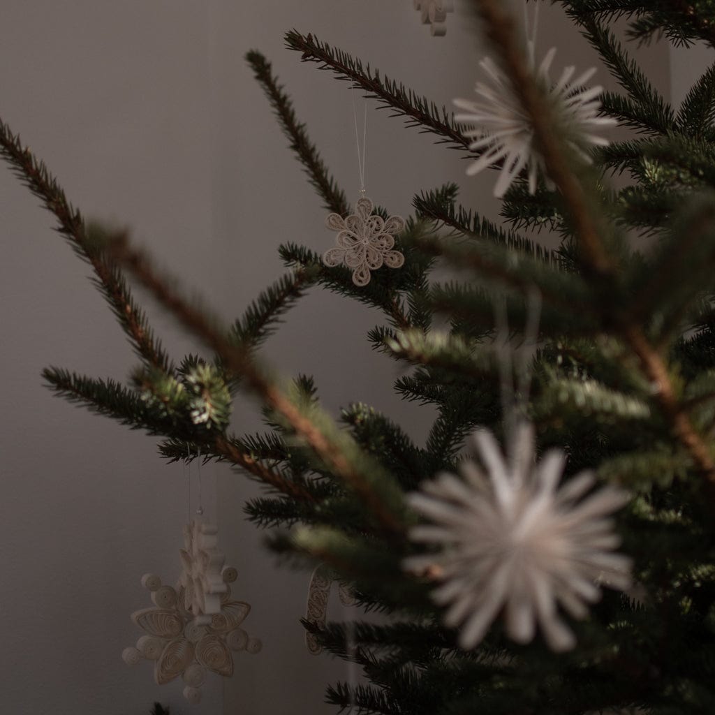 Papieranhänger Schneeflocke Light - weiß