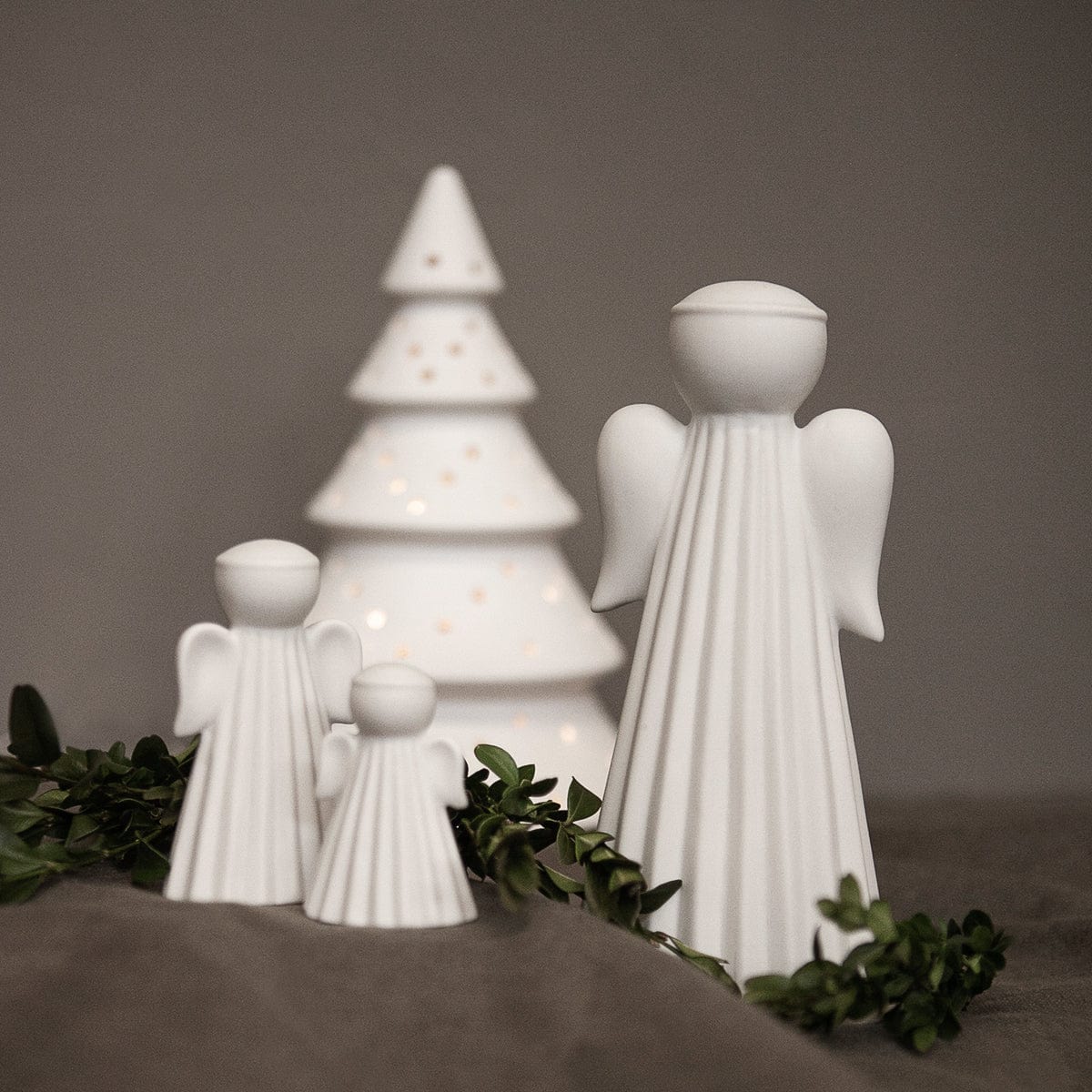 Dekofigur Engel Saga - weiß