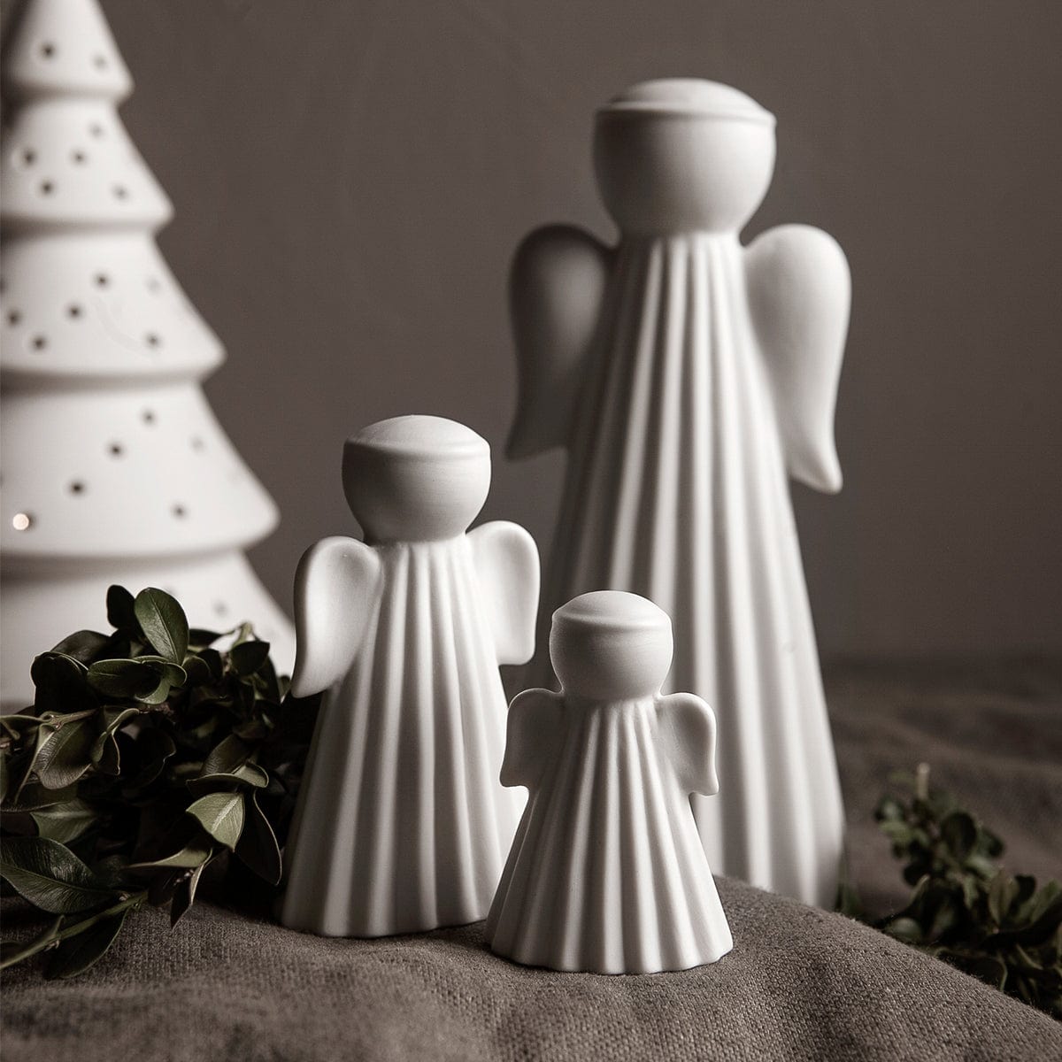 Dekofigur Engel Saga - weiß