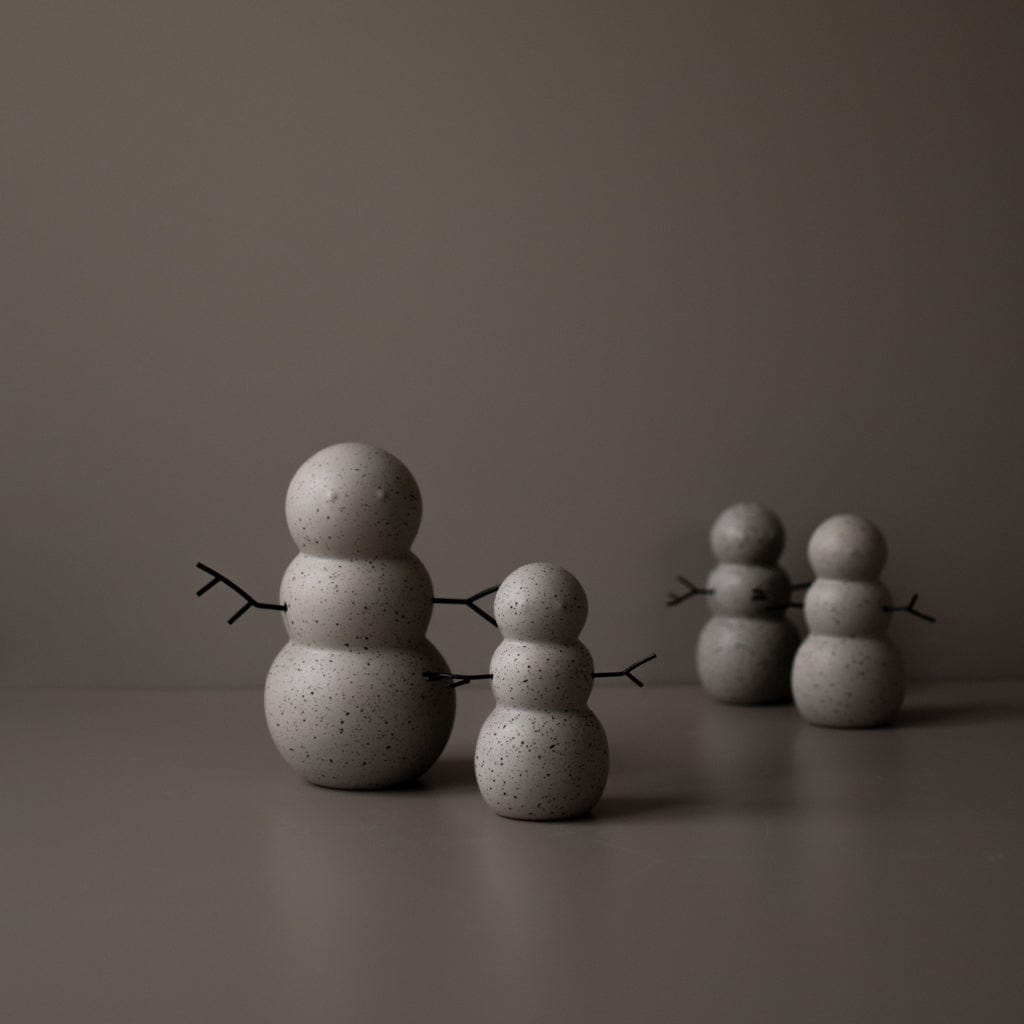 Dekofigur Winter Weihnachten Schneemann in grau gesprenkelt von DBKD