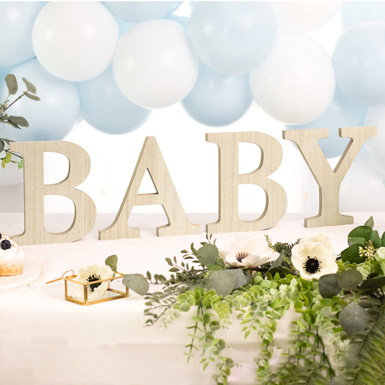 Holzbuchstaben BABY aus Holz