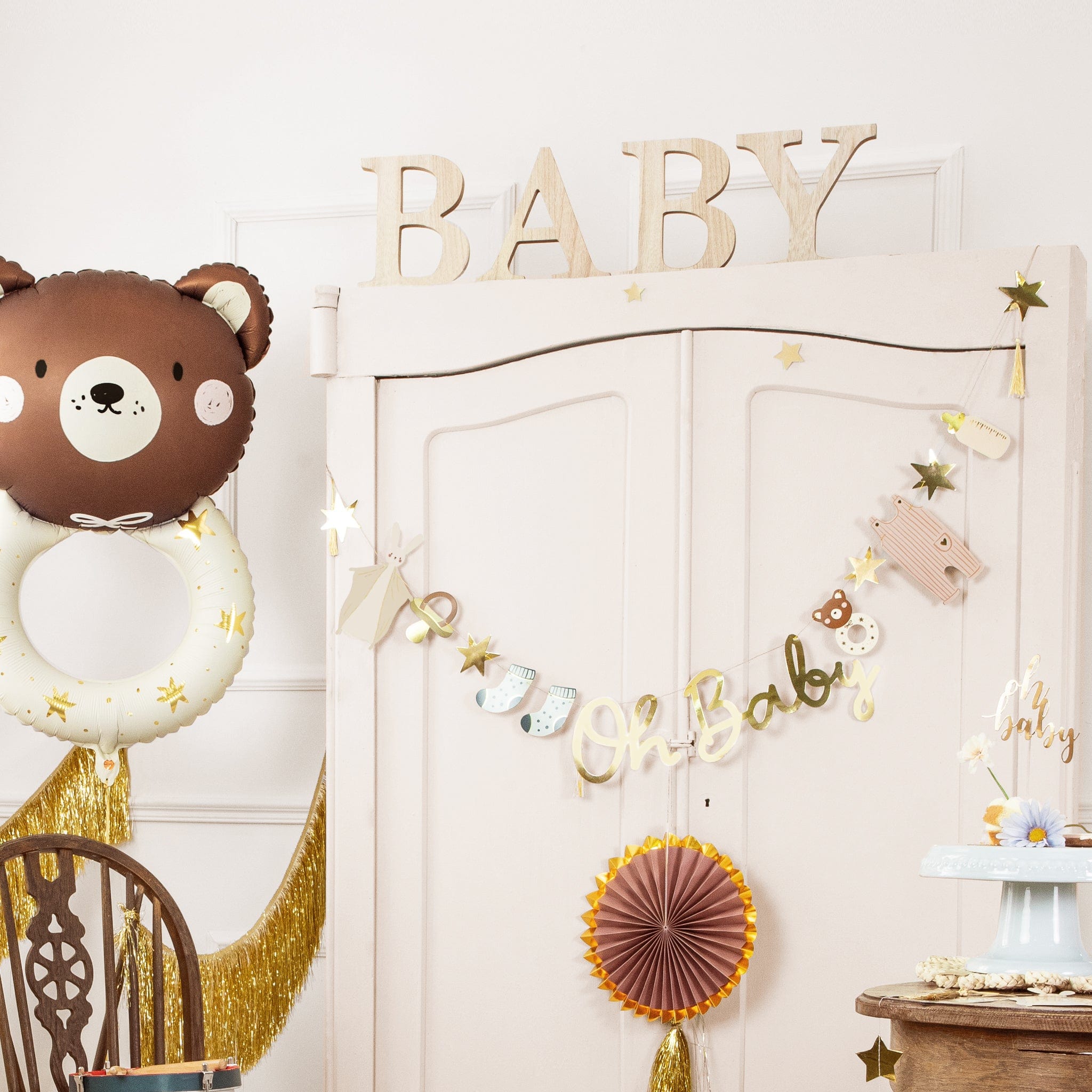 Holzbuchstaben BABY aus Holz