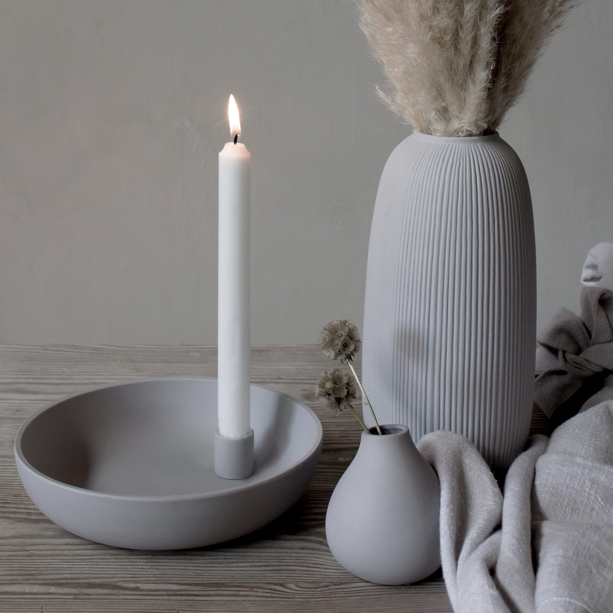 Vase Aby hellgrau rund mit Rillen Skandi Storefactory