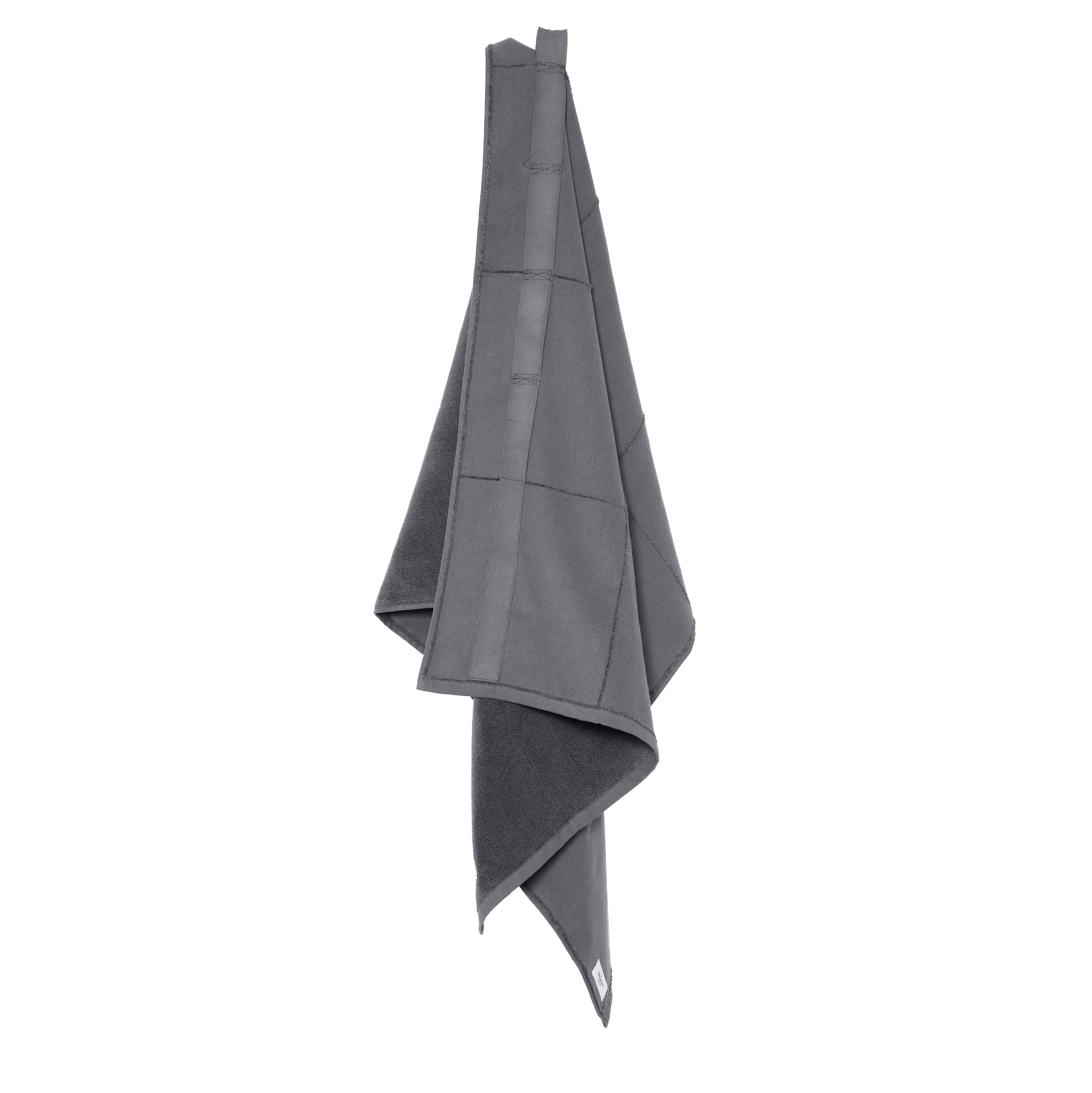 CALM Handtuch Towel To Wrap in Dunkelgrau Nachhaltigkeit The Organic Company 70 x 160 cm