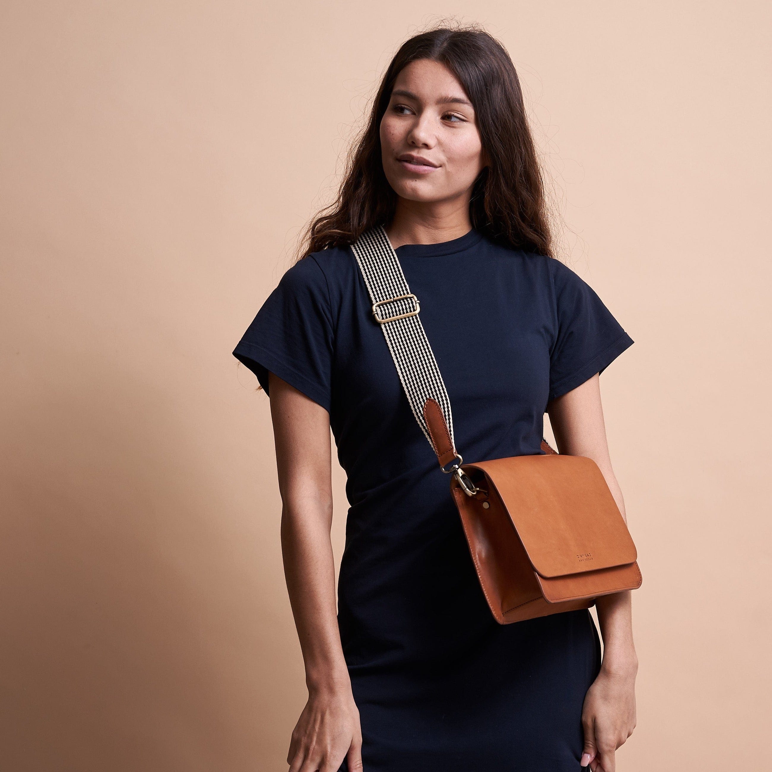 Audrey Tasche - Leder Cognac mit 2 Straps