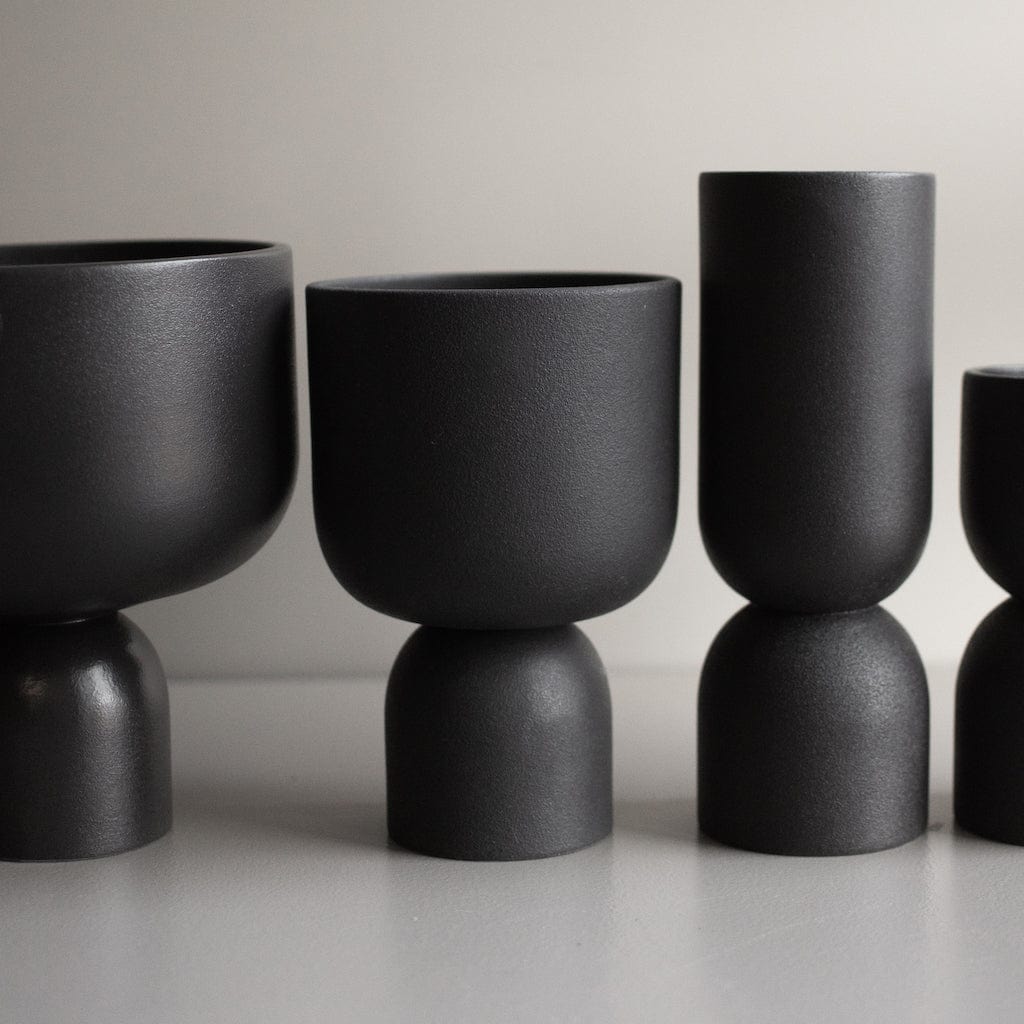 Übertopf Post S - cast iron