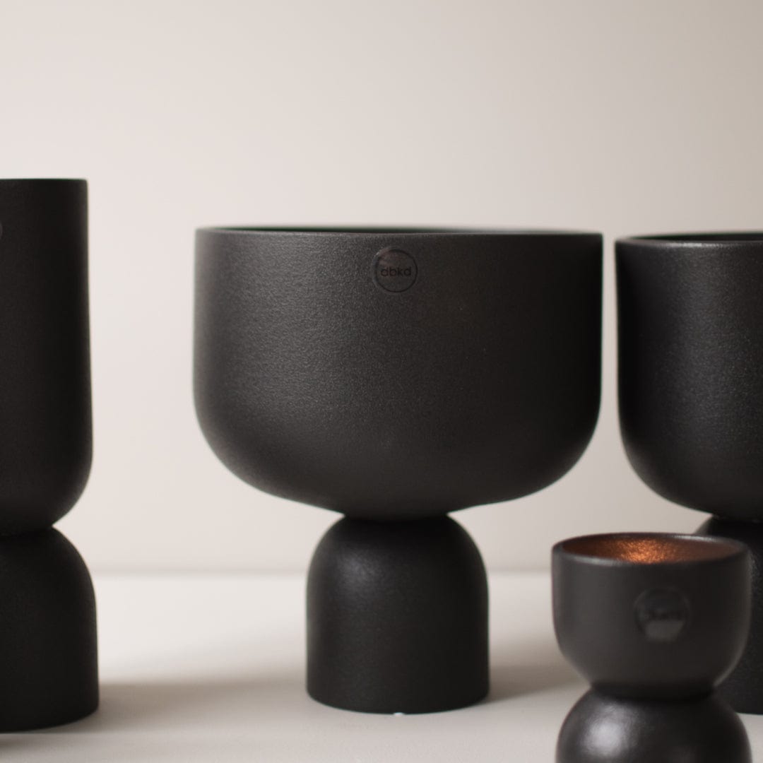 Übertopf Post L - cast iron