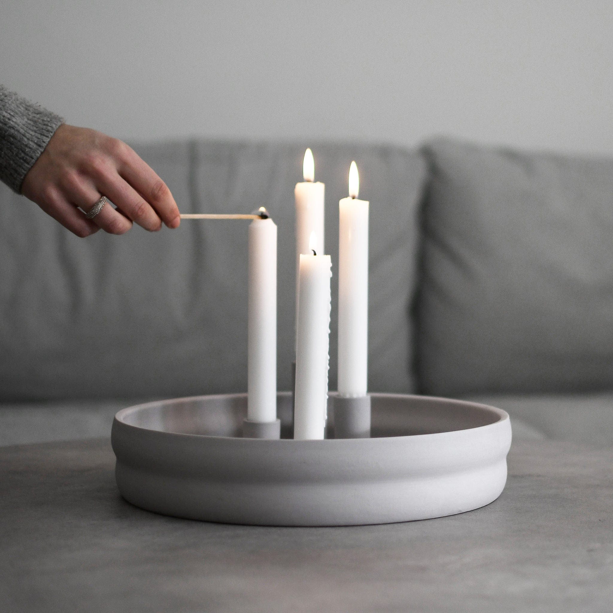 Kerzenhalter Bolmen hellgrau 4 Kerzen Adventskranz Storefactory Skandi