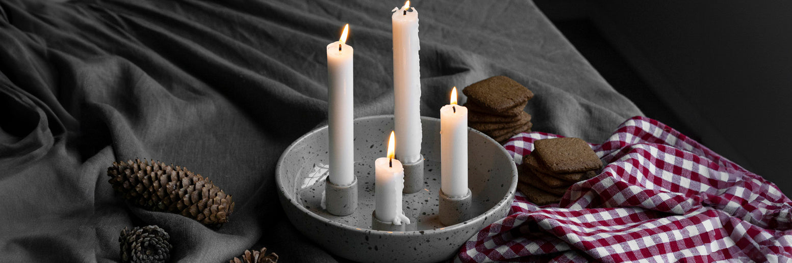 Kerzenhalter mit 4 Kerzen für den Advent von der skandi Marke Storefactory