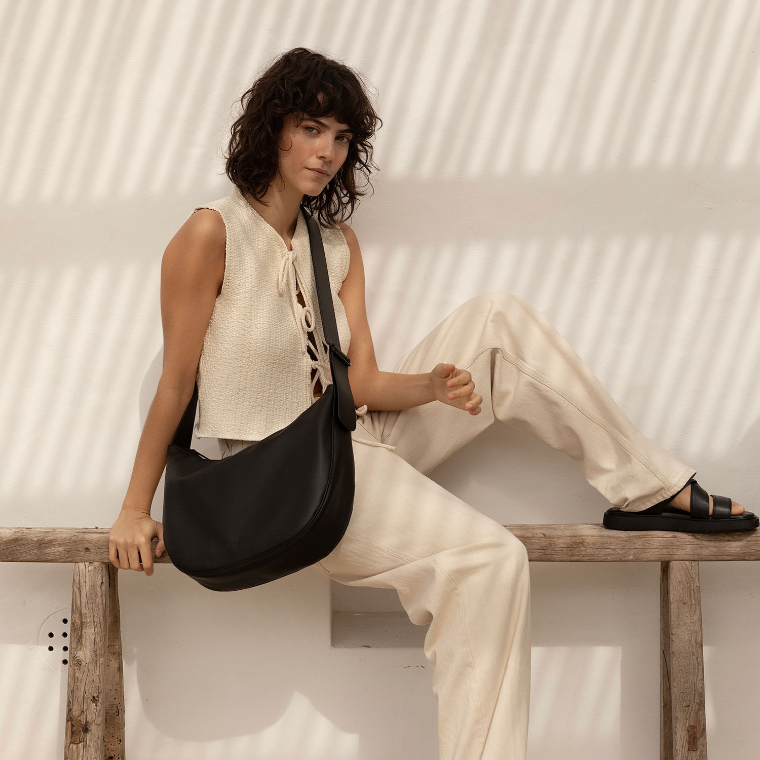 Umi Umhängetasche - schwarz