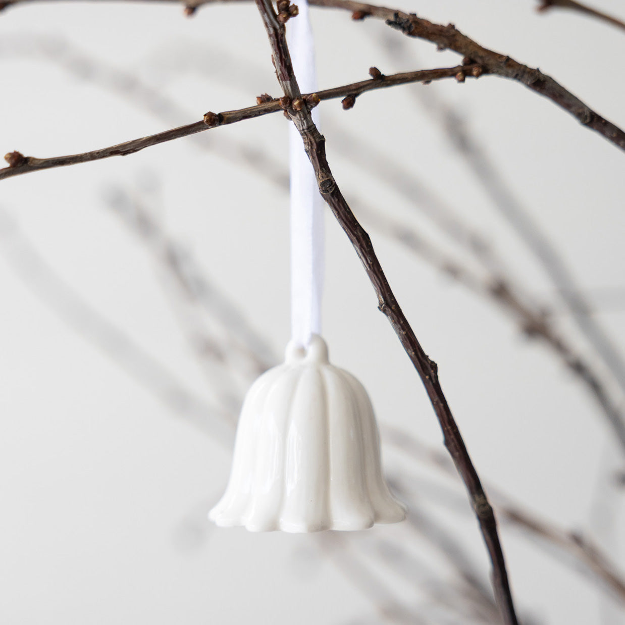 Keramikanhänger Blume Klocklilja - weiß