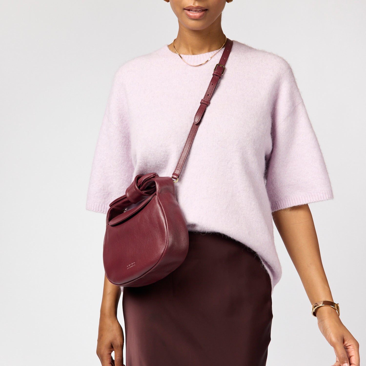 Coco Croissant Tasche - Dark Cherry