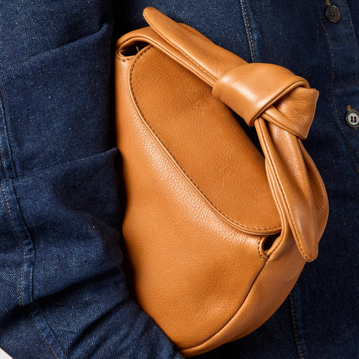 Coco Croissant Tasche - Leder Cognac