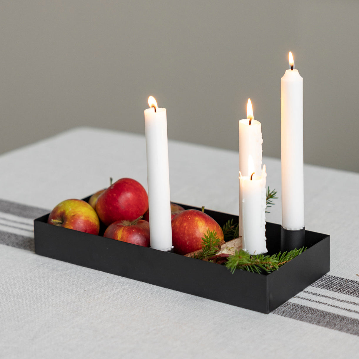 Tablett Sund eckig mit magnetischen Kerzenhaltern - schwarz