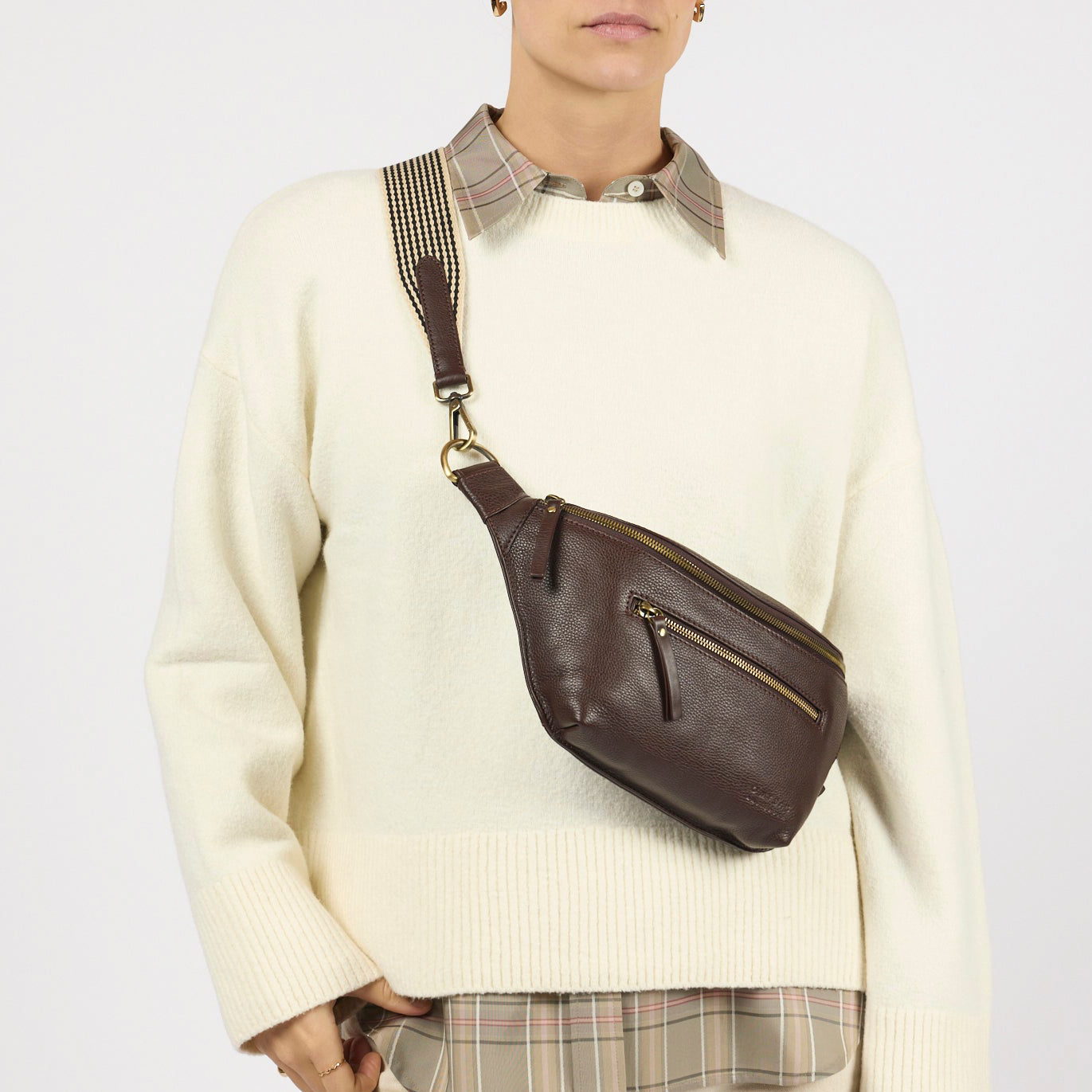 Drew Bauchtasche - Leder Chocolate mit 2 Straps