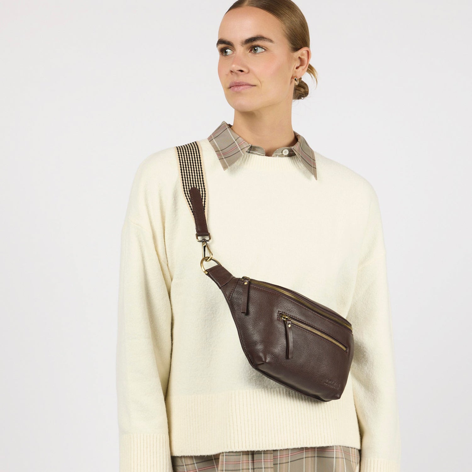 Drew Bauchtasche - Leder Chocolate mit 2 Straps