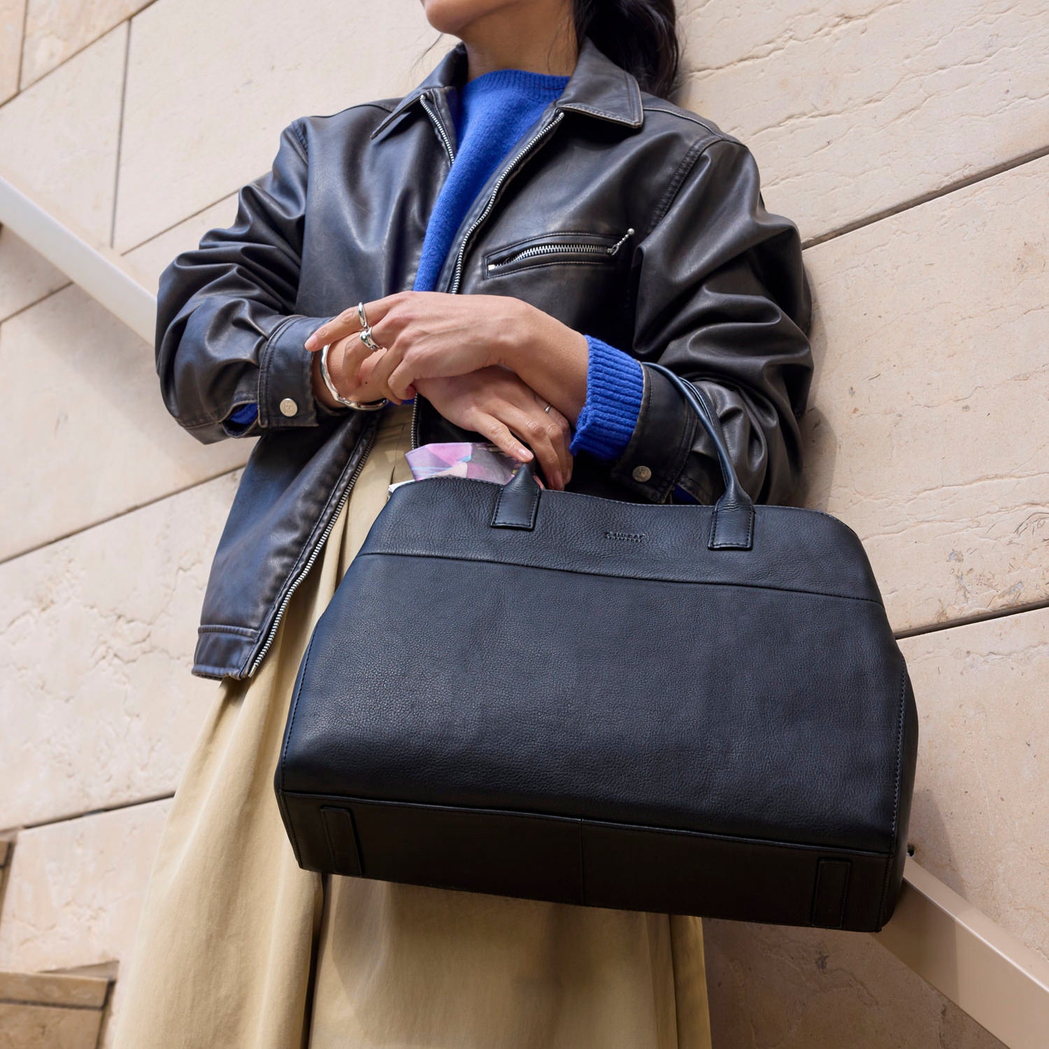 Rita Tasche - Leder Schwarz mit 2 Straps